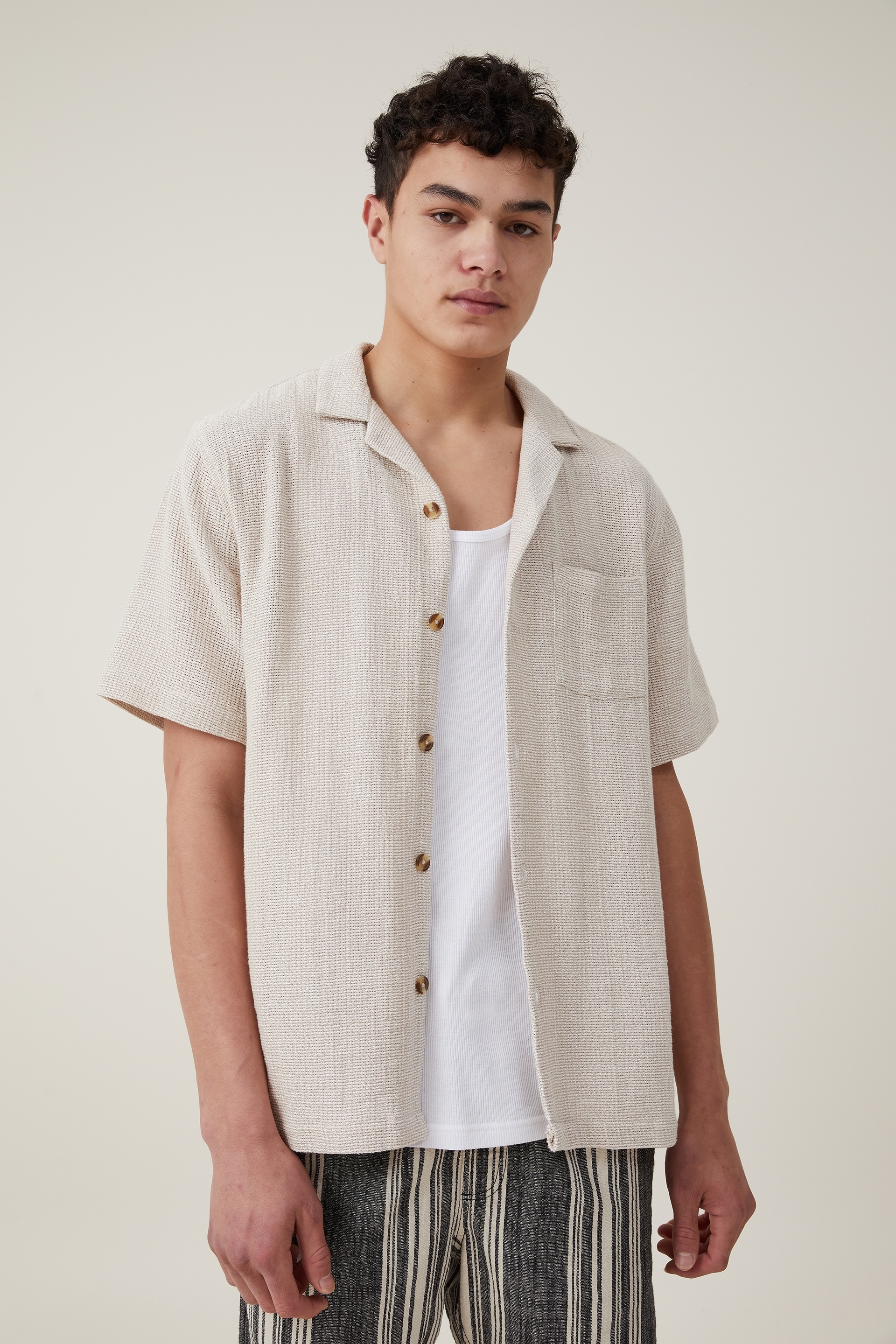 Cotton On Men - Palma Short Sleeve Shirt - Ecru