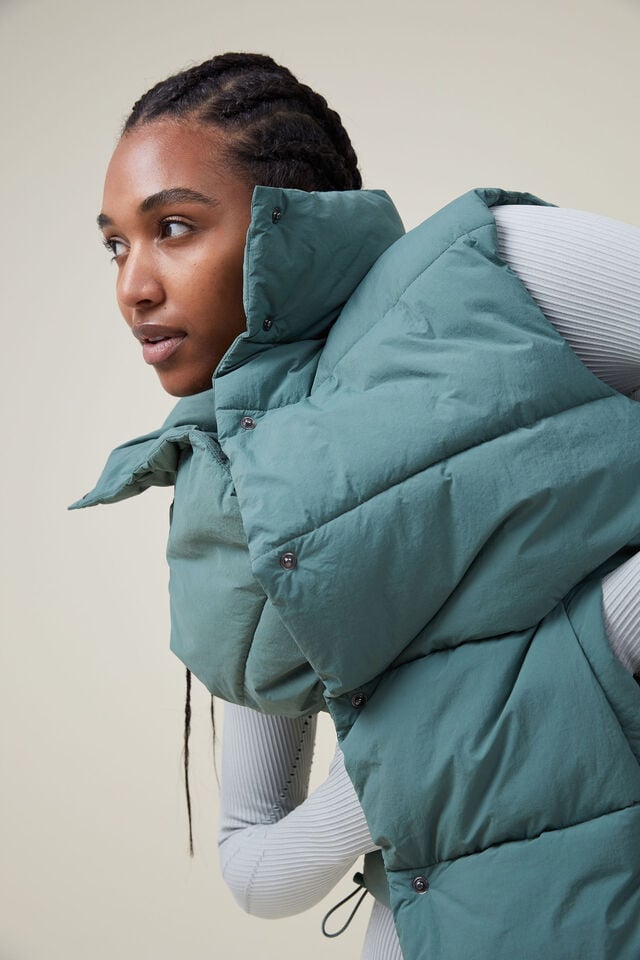 The Recycled Mother Puffer Vest 2.0, SAGE LEAF