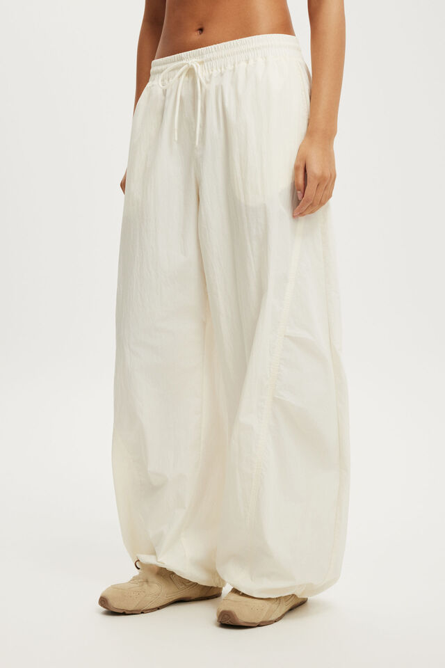 Active Woven Balloon Pant, COCONUT MILK