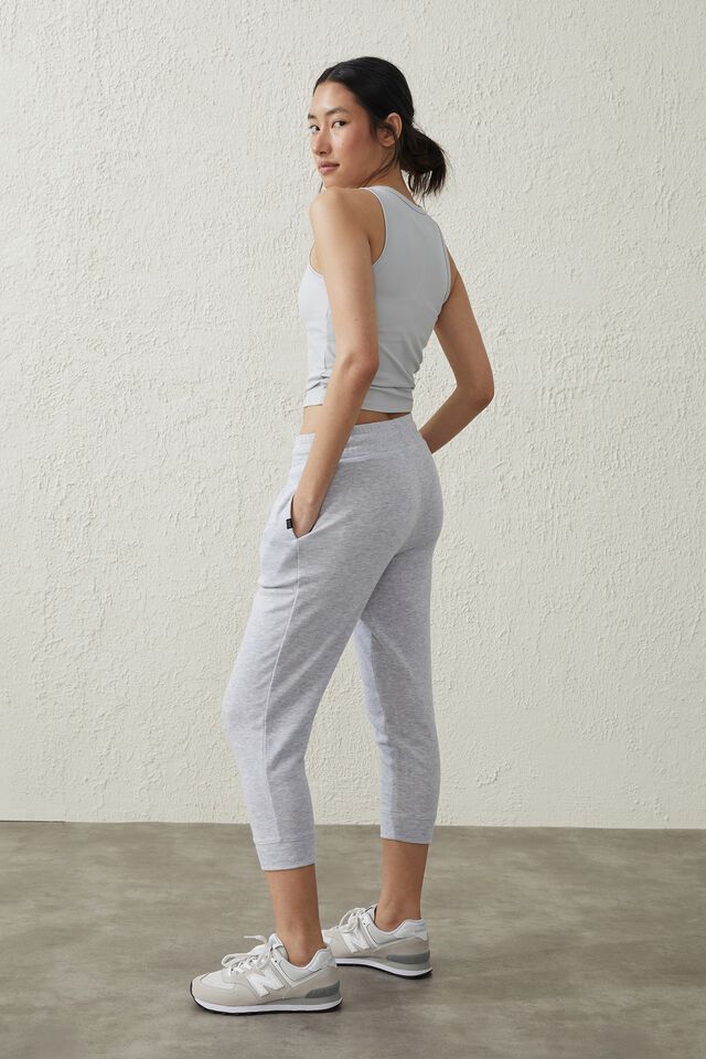 Lifestyle Cropped Gym Trackpant, CLOUDY GREY MARLE