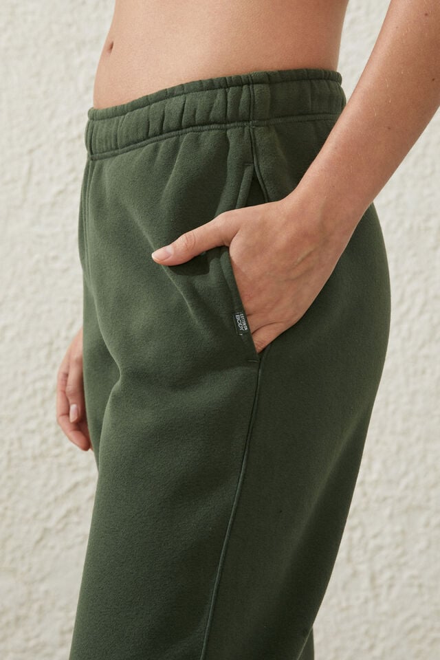 Plush Essential Gym Trackpant, FOREST GREEN