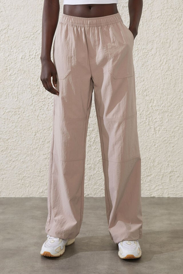 Move Lightly Mid Rise Pant 25