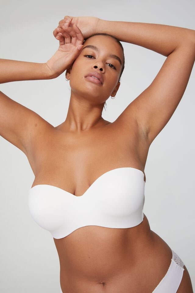 The 11 Best Strapless Bras For Large Breasts Of 2024