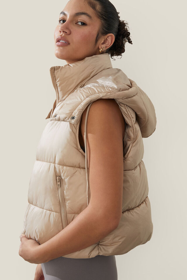 The Recycled Mother Hooded Puffer Vest 2.0, WHITE PEPPER