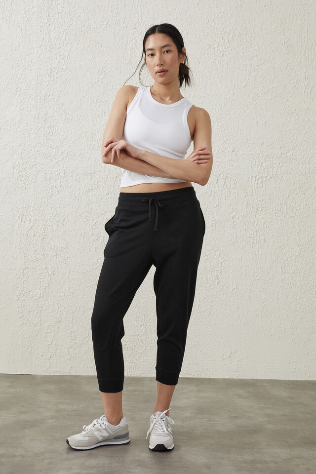 Lifestyle Cropped Gym Trackpant, BLACK