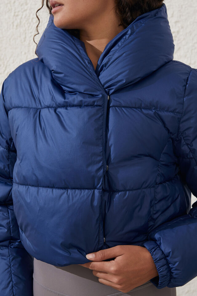 The Mother Puffer Wrap Cropped Jacket, NAVY PEONY