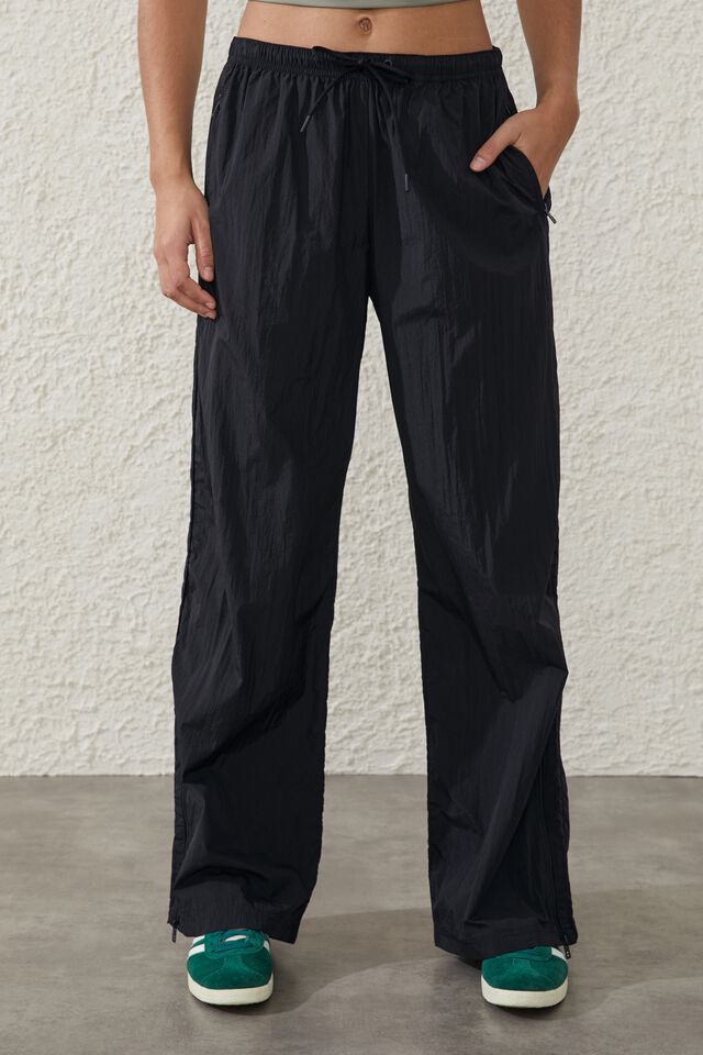 Warm Up Woven Pant, BLACK