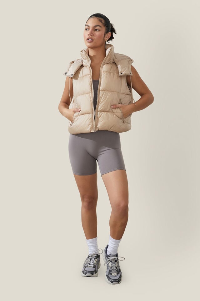 The Recycled Mother Hooded Puffer Vest 2.0, WHITE PEPPER