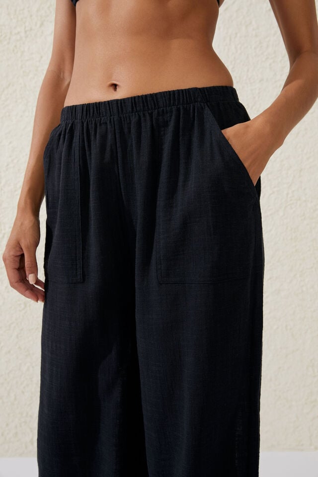 Relaxed Pocket Beach Pant, BLACK