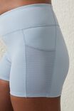 Shorts - Ultra Luxe Pocket Shortie Short, CLOUD GREY - vista alternativa 2