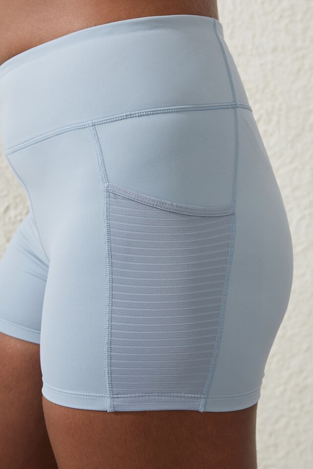 Shorts - Ultra Luxe Pocket Shortie Short, CLOUD GREY
