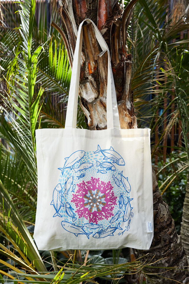 Citizens Of The Great Barrier Reef Tote Bag, CORAL REEF