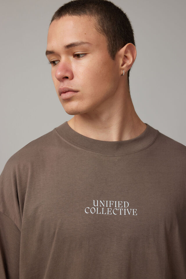 Box Fit Unified Tshirt, UC CEDAR/TRAFFIC LIGHT