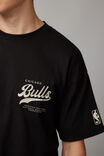 Oversized Nba T Shirt, LCN NBA BLACK/BULLS SUPER CREST - alternate image 4