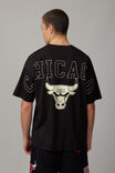 Oversized Nba T Shirt, LCN NBA BLACK/BULLS SUPER CREST - alternate image 1