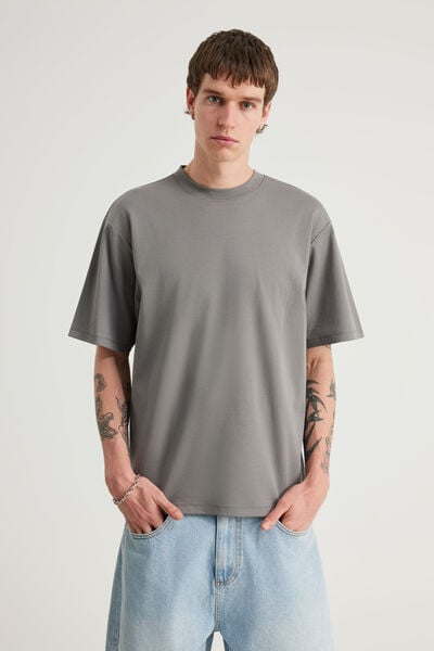 Authentics Clean Tshirt, IRON