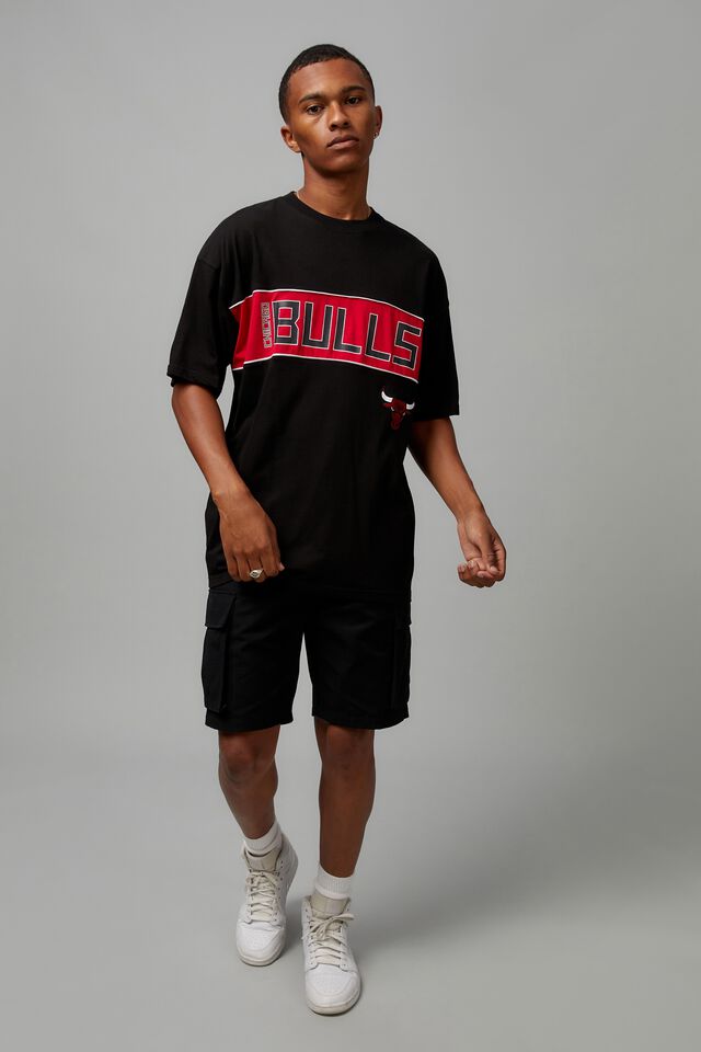 Chicago Bulls NBA Large Graphic Black Oversized T-Shirt