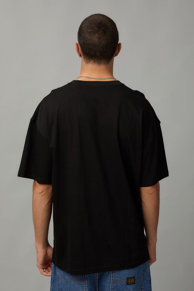 Essential Music Merch T Shirt, LCN BRA BLACK/TUPAC WINDOW
