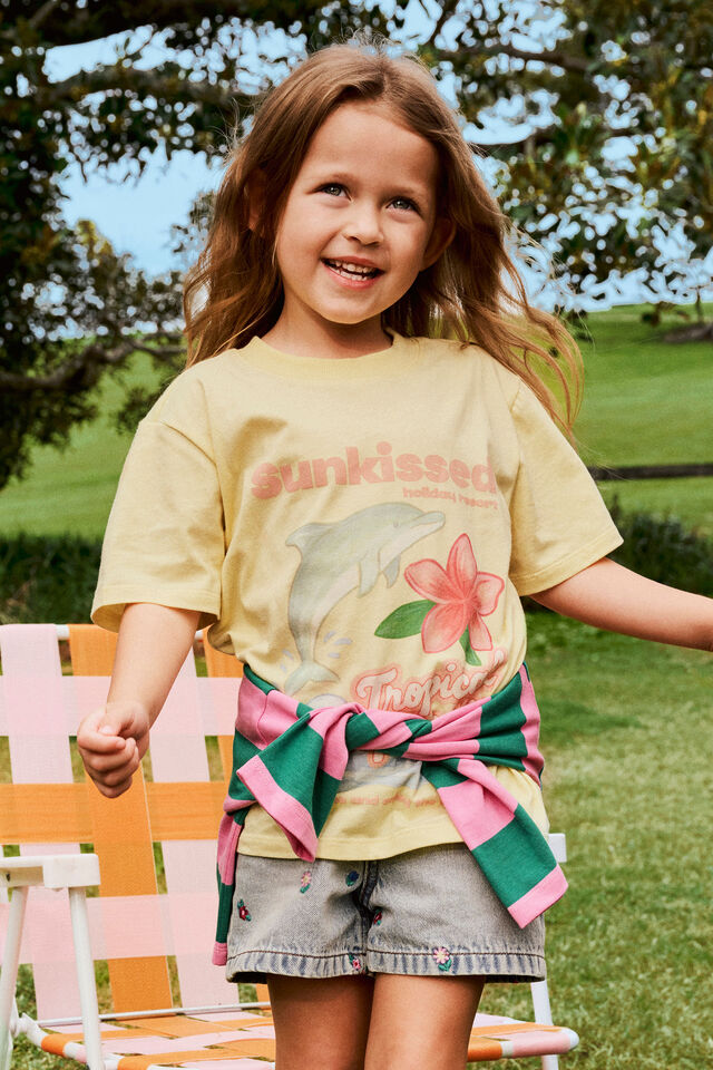 Essential Short Sleeve Graphic Tee, BUTTER YELLOW/DIAS DE PLAYA