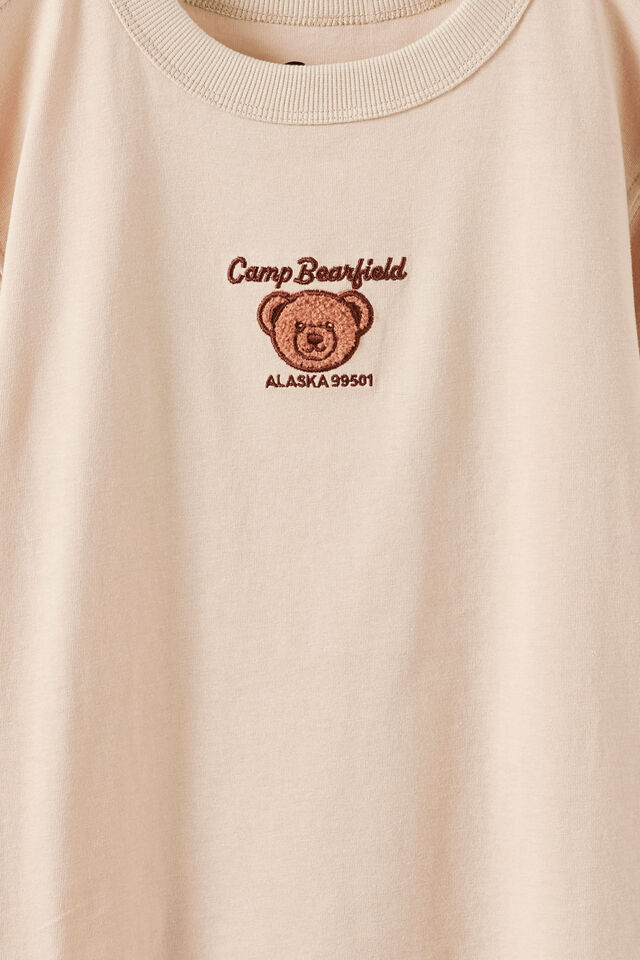Essentials Graphic Short Sleeve Tee, RAINY DAY/BEAR