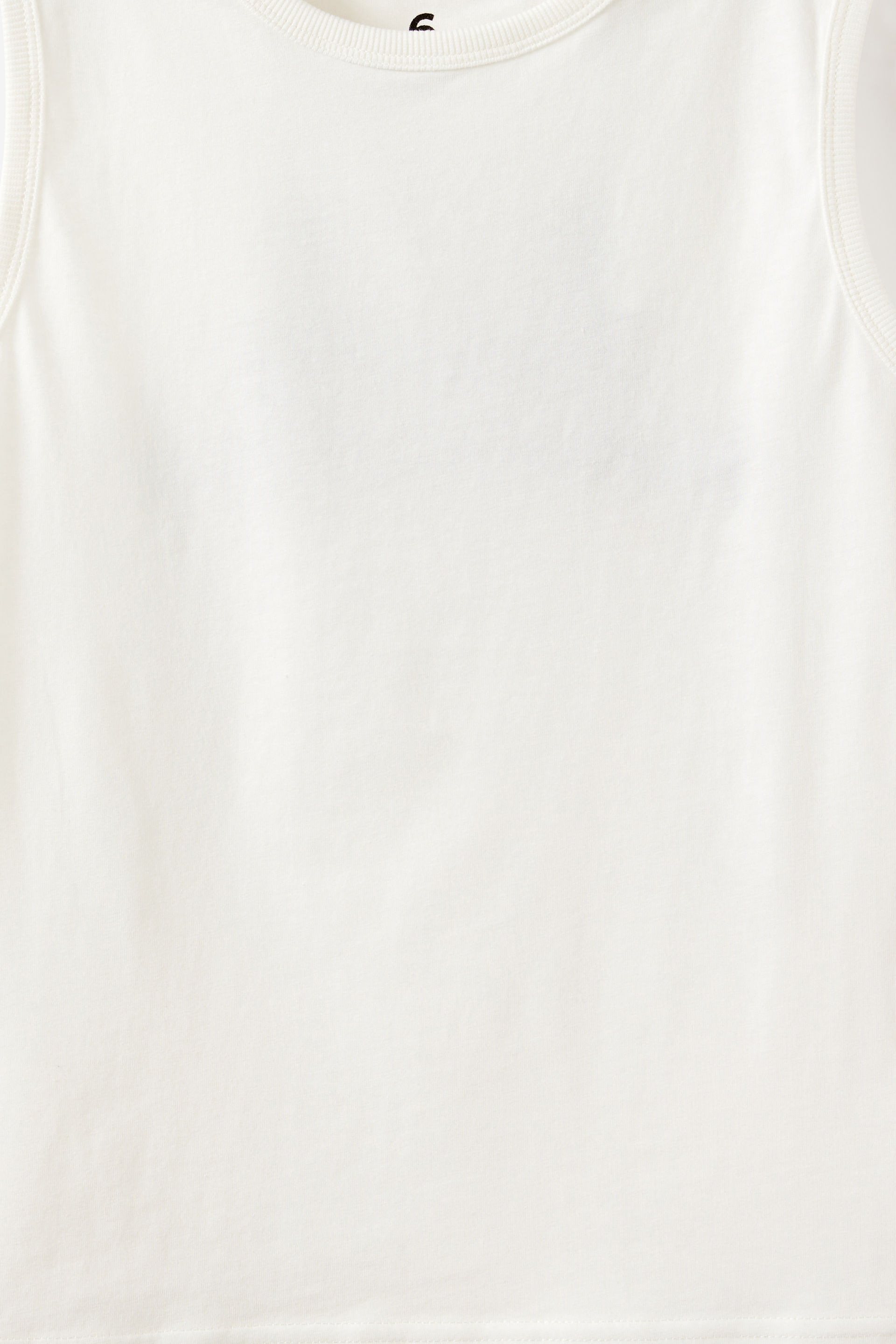 Essentials Tank