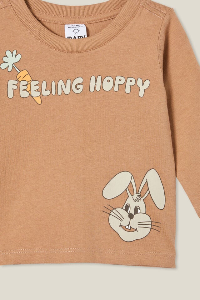 Camiseta - Jamie Long Sleeve Tee, TAUPY BROWN/FEELING HOPPY