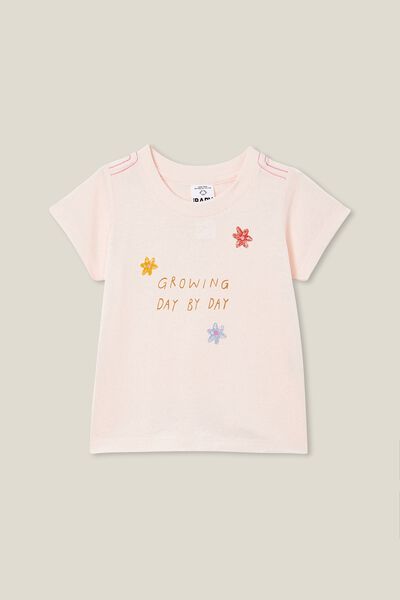 Jamie Short Sleeve Tee, CRYSTAL PINK/GROWING DAY BY DAY