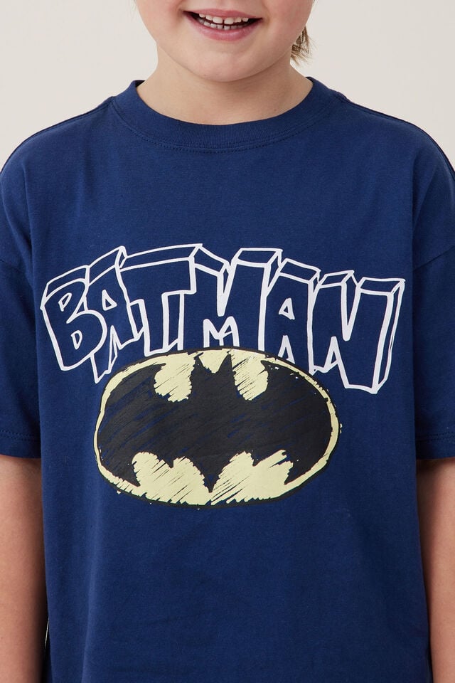Camiseta - Batman License Drop Shoulder Short Sleeve Tee, LCN WB IN THE NAVY/BATMAN CRIME FIGHTER