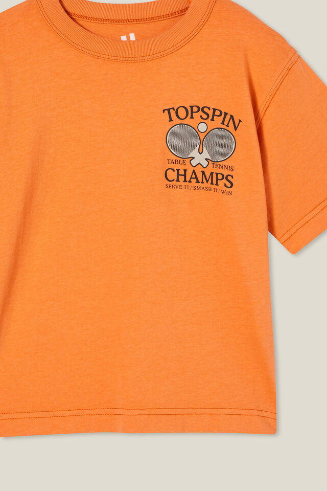 Camiseta - Jonny Short Sleeve Print Tee, DUSTY CLAY/TOPSPIN CHAMPS