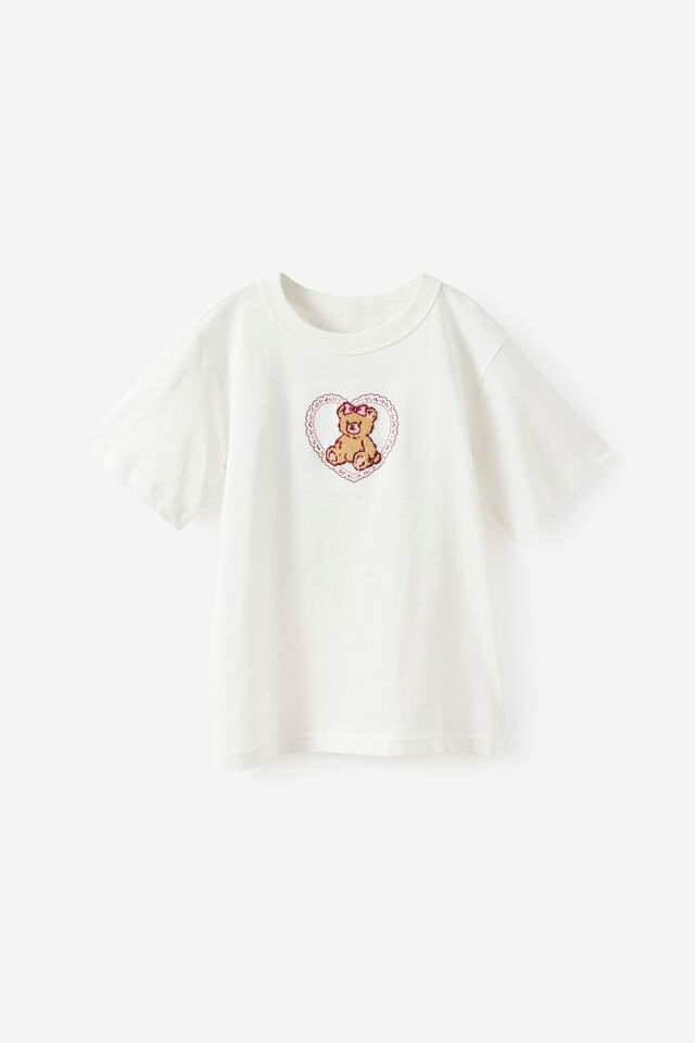 Essential Short Sleeve Graphic Tee, VANILLA/HEART BEAR