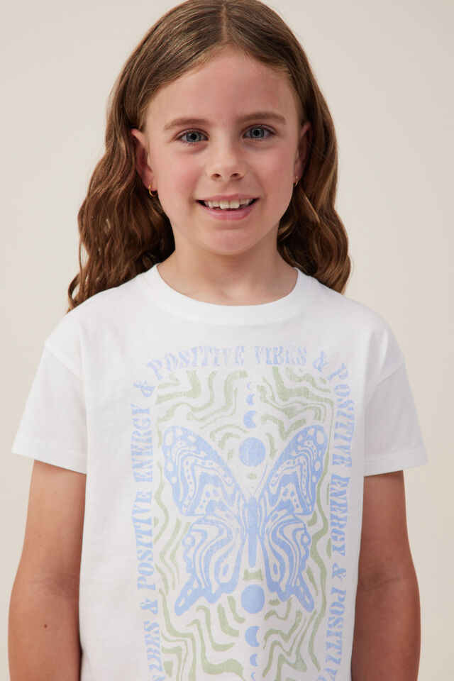 Camiseta - Poppy Short Sleeve Print Tee, VANILLA/POSITIVE ENERGY