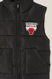 License Longline Puffer Vest, LCN NBA BLACK/CHICAGO BULLS - alternate image 2