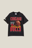 License Quinn Short Sleeve Tee, LCN NBA BLACK WASH/CHICAGO BULLS GRAPHIC - alternate image 1
