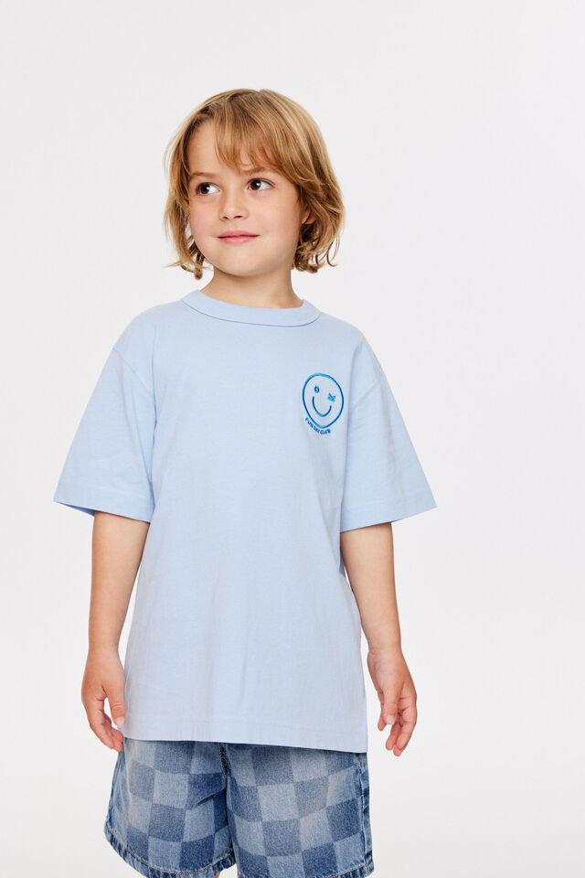 Essentials Graphic Short Sleeve Tee, CLOUD BLUE/FUN DAY