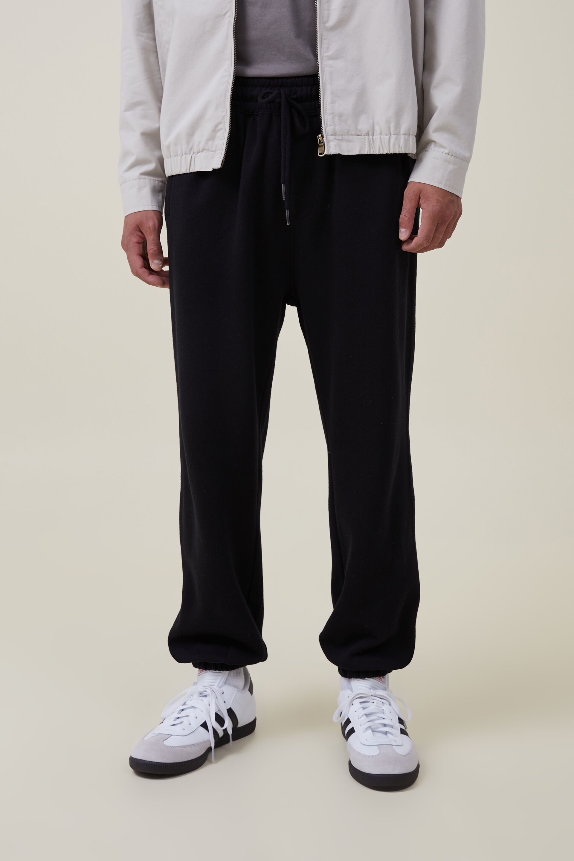 Buy Men Relaxed Fit Straight Fit Track Pants Online at Best Prices in India  - JioMart.