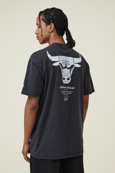 Active Nba Logo T-Shirt, LCN NBA BLACK / CHICAGO BULLS