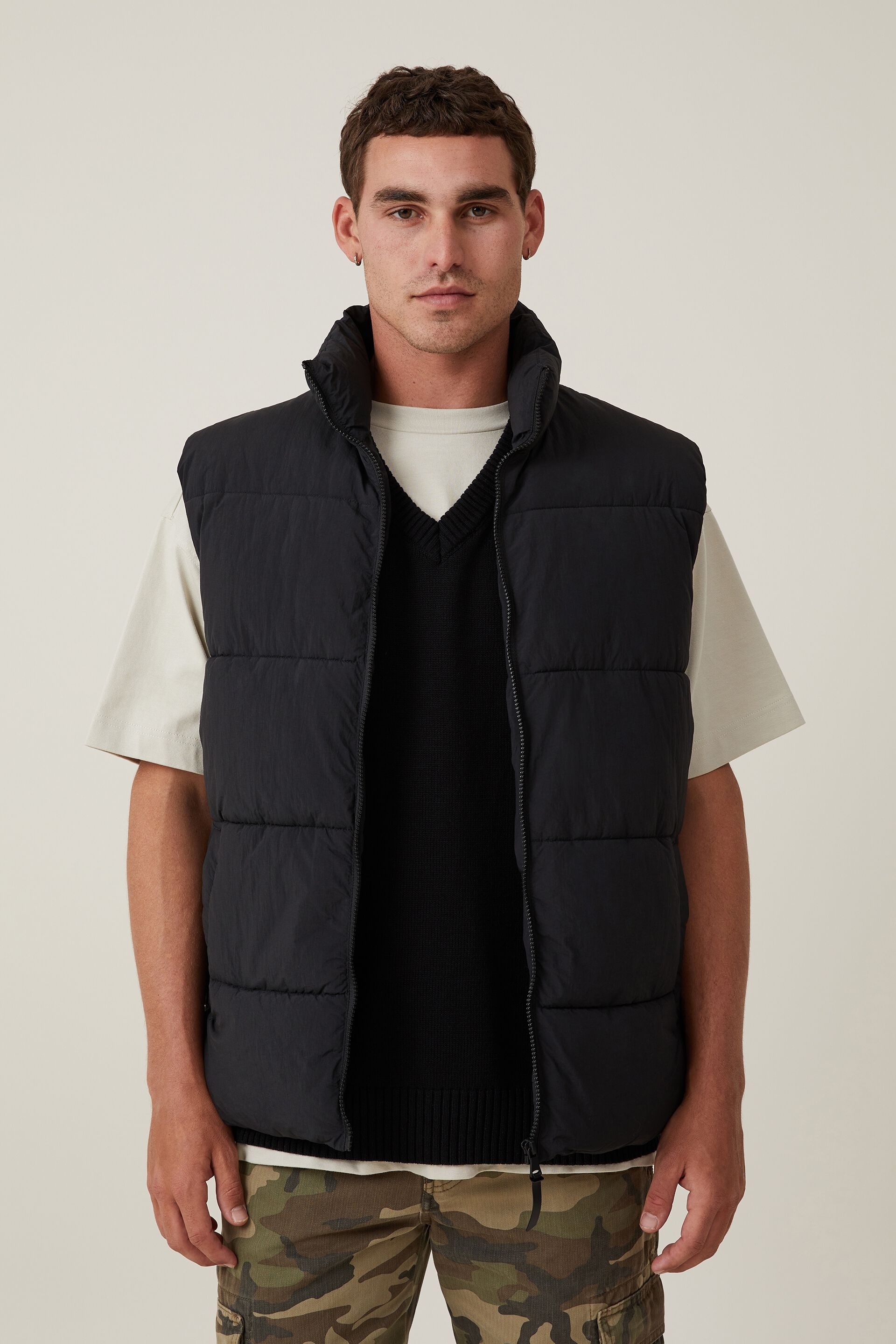 Super World Puffer Vest Authenticity Check? : r/Aritzia