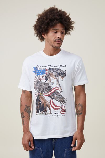 Premium Loose Fit Art T-Shirt, VINTAGE WHITE/SOUTH DAKOTA WILDLIFE