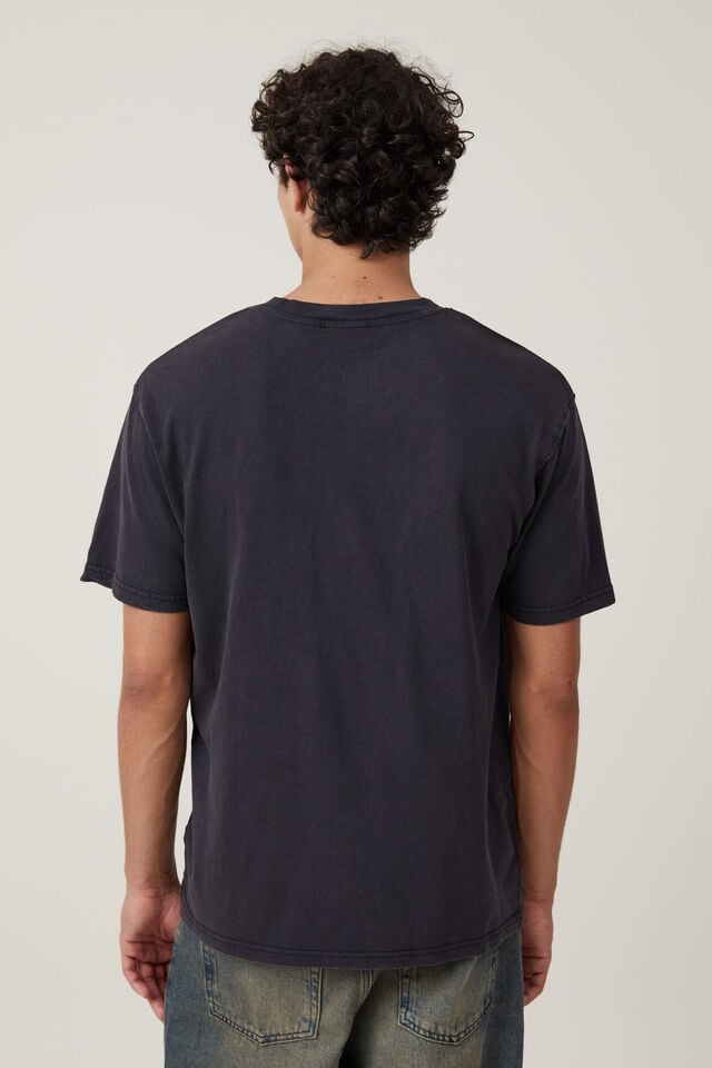 Premium Loose Fit Music T-Shirt, LCN PRO BLACK/CYPRESS HILL - SKULL BONES