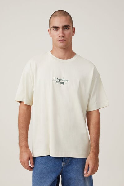 Camiseta - Heavy Weight Text T-Shirt, ECRU/DAYDREAM SOCIETY