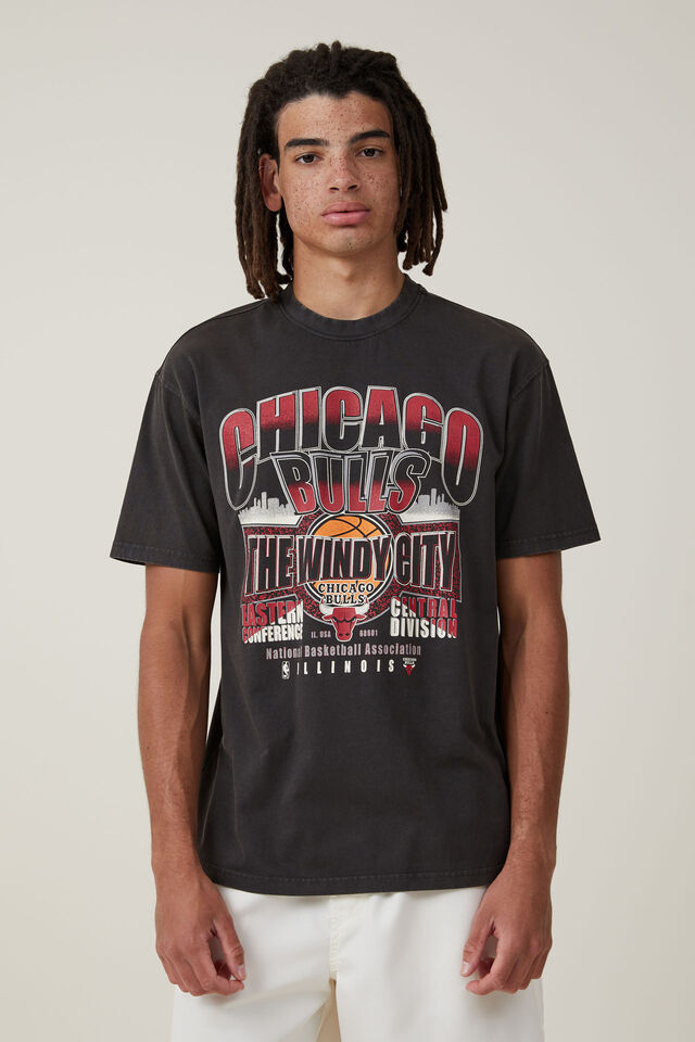 NBA Chicago Bulls Loose Fit T-Shirt, LCN NBA WASHED BLACK/BULLS - CITYSCAPE