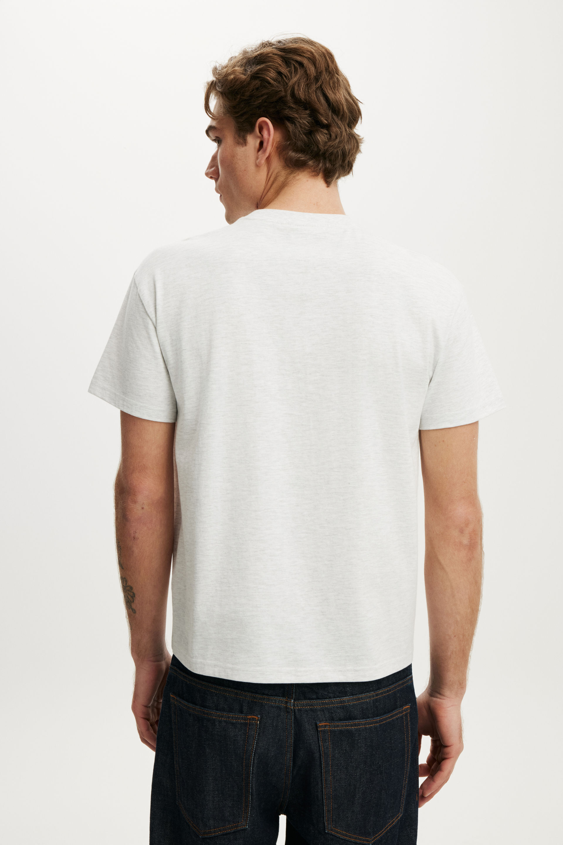 Fitted Graphic T-Shirt