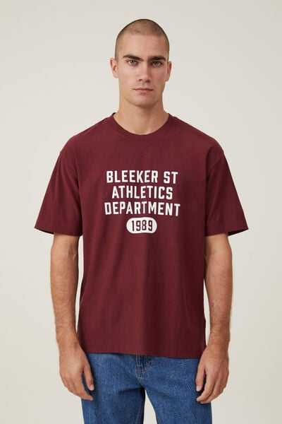 Loose Fit College T-Shirt, TRUE BURGUNDY/BLEEKER ST 1989