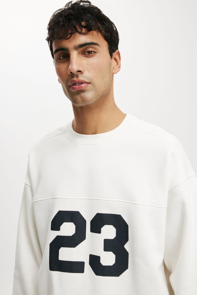 Box Fit Graphic Crew Sweater, VINTAGE WHITE / 23