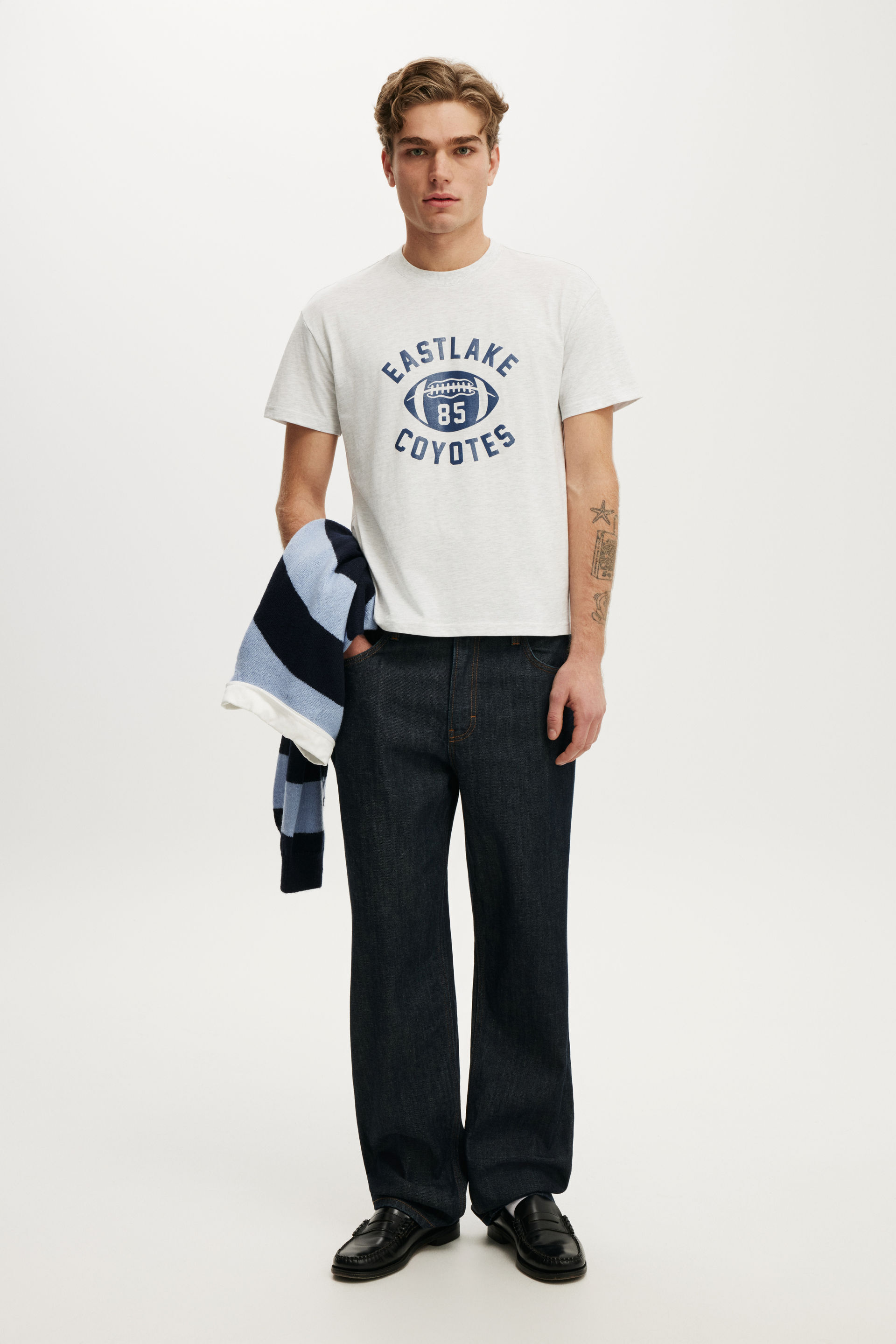Fitted Graphic T-Shirt