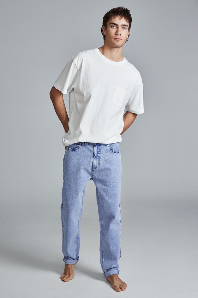 Relaxed Tapered Jean