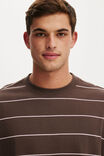 Camiseta - Heavy Weight T-Shirt, WASHED CHOCOLATE / CORSAGE STRIPE - vista de exemplo 4
