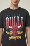 Active Nba Oversized T-Shirt, LCN NBA WASHED BLACK / CHICAGO BULLS BANNER - alternate image 4