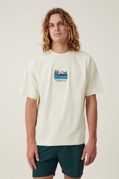 Camiseta - Heavy Weight Graphic T-Shirt, ECRU/WILDERNESS AWAITS
