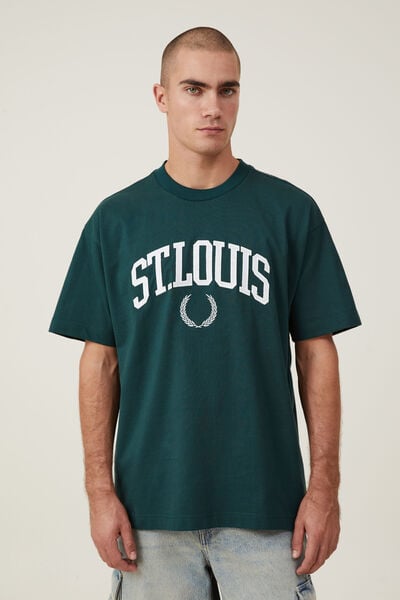 Camiseta - Box Fit College T-Shirt, PINENEEDLE GREEN / ST LOUIS